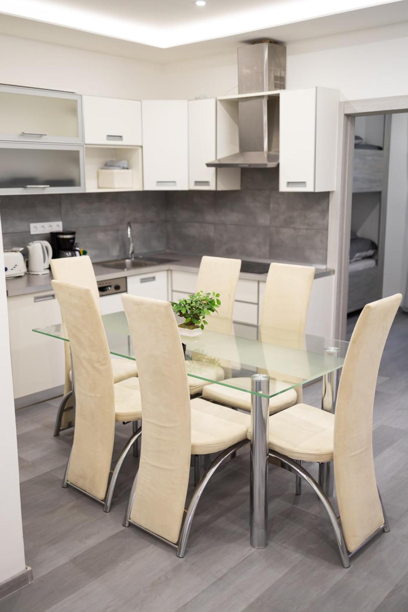 Fonix Apartman Дебрецен Экстерьер фото
